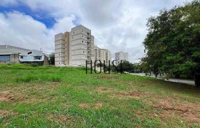 Imagem 3: Terreno à venda em Jardim Portal da Colina: condomínio de alto padrão em Sorocaba, com 793