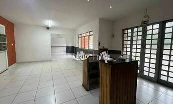 Imagem 3: Casa com 3 quartos para alugar, 250 m² por R$ 3.800/mês - Centro - Londrina/PR