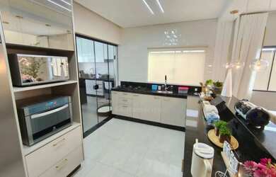 Imagem 7: Casa de Alto Padrão à Venda no Parque Industrial Cafezal em Rolândia