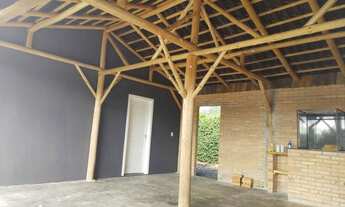 Imagem 3: Oportunidade para você que procura uma casa plana próximo do centro . Na proximidade do me