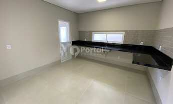 Imagem 5: Casa de condomínio sobrado para venda tem 277 metros quadrados com 4 quartos