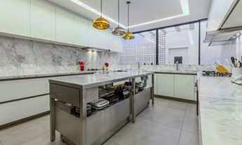 Imagem 6: Casa moderna assinada por guilherme torres no jardim paulista