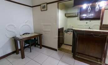 Imagem 2: Flat na região central muito bem equipado e com excelente estrutura