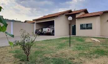 Imagem 3: Casa para venda com 360 metros quadrados com 3 quartos