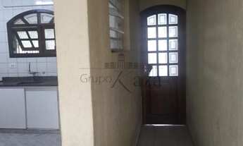 Imagem 3: Casa - Conjunto Residencial Trinta e Um de Março - 6 Dormitórios - 91m²