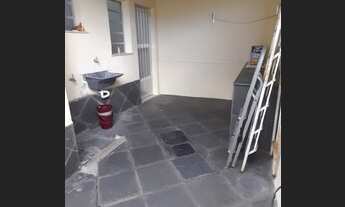 Imagem 3: Casa com 3 quartos e quintal com chuveirão no Salim