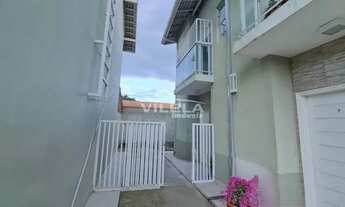 Imagem: Sobrado em condomínio fechado. Porto Novo