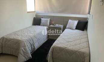 Imagem 4: Apartamento para aluguel, 2 quartos, 1 suíte, 1 vaga, Umuarama - Uberlândia/MG