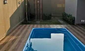 Imagem 2: Casa de condomínio térrea para aluguel possui 450 metros quadrados com 3 quartos