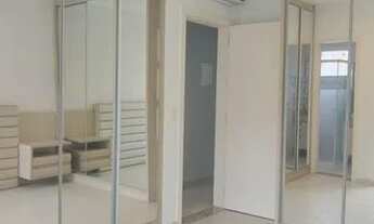 Imagem 7: Sobrado Triplex para locação anual no Bairro Praia dos Amores em Balneário Camboriú