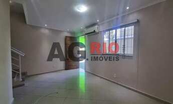 Imagem 2: Casa em Condomínio-LOCAÇÃO-Bento Ribeiro-Rio de Janeiro-RJ