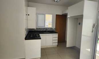 Imagem 3: Alugo casa de 2 quartos sendo 1 suíte com duas vagas de garagem no <br>cond reserva