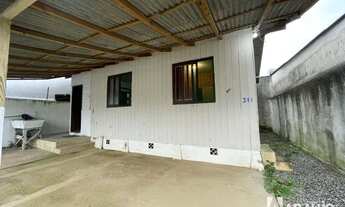 Imagem 2: Casa Semi-mobiliada no bairro Espinheiros - Itajaí/SC