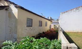 Imagem 7: Casa À venda no bairro Vila Giovanetti contendo: Sala Cozinha Dois dormitórios sendo u