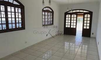 Imagem 4: Casa Sobreloja - Jardim Castanheira - 5 Dormitórios - 260m²