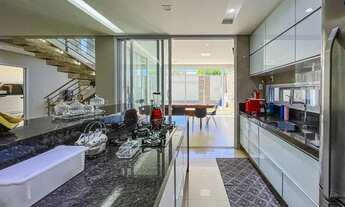 Imagem 6: Sobrado para venda com 200 metros quadrados com 4 quartos em Setor Coimbra - Goiânia - GO