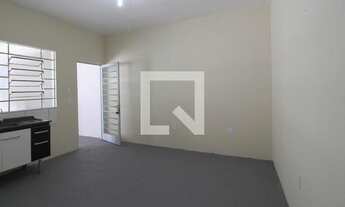 Imagem 2: Casa para Aluguel - Vila Mineirao, 1 Quarto, 47 m2