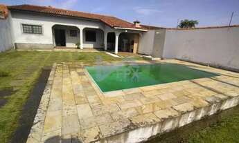 Imagem: Casa para venda tem 420 metros quadrados