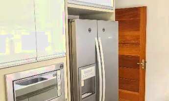 Imagem 4: Casa de 3 quartos, com piscina, churrasqueira pertinho do mar