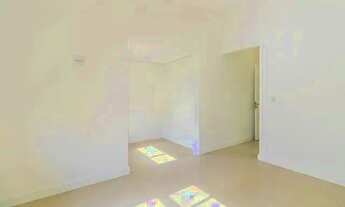 Imagem 5: Casa Assobradada residencial para Locação Condomínio Residencial Village D'Avignon, S