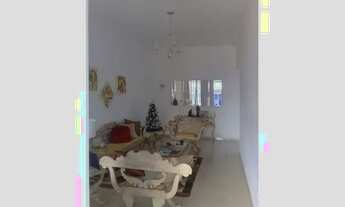 Imagem 3: Casa e um bairro residencial, sendo dois quartos, uma suíte com planejado