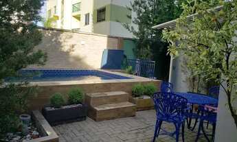 Imagem 2: Apartamento com quintal (164m2