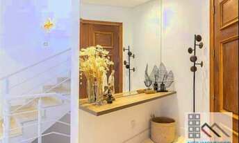 Imagem 4: Casa de Alto Padrão em Condomínio de 4 Dormitórios (533,45m²), 4 Suítes, 5 Vagas. Bairro n