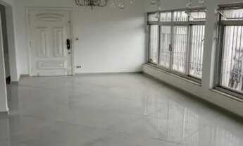 Imagem 3: Sobrado à venda na Cidade São Francisco com 330m² 3 dormitórios 3 suítes 3 banheiros 10 va