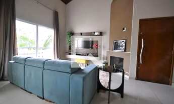 Imagem 3: Casa para Aluguel - Vila Pedra Branca, 3 Quartos, 250 m2