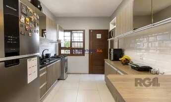 Imagem 5: Casa em Porto Alegre, no bairro Aberta Dos Morros, com 5 dormitório(s), e 5 banheiros, à v