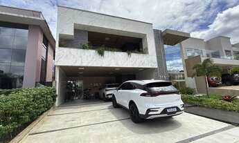 Imagem: Vendo linda casa de 4 suítes no Montenegro