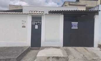 Imagem 2: Vendo duas casas no conjunto rosa branca cabuçu