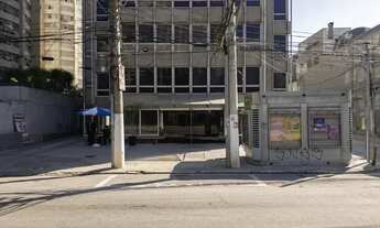 Imagem 2: Sala comercial de 196m² com 4 banheiros e 2 vagas de garagem no Jardim Paulistano, SP