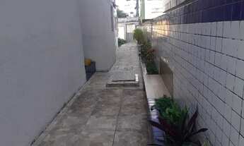 Imagem 7: De 180.000,00 por 120.000,00. APARTAMENTO. CANDEIAS, 02 quartos. More a 200 m da Praia