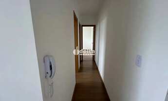 Imagem 4: Apartamento com 2 quartos sendo 1 suíte disponível para locação no Bairro Laranjeiras em U