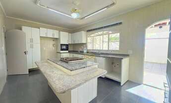 Imagem 7: CASA À VENDA COM 494M², 3 SUÍTES NO CONDOMÍNIO MARAMBAIA EM VINHEDO/SP