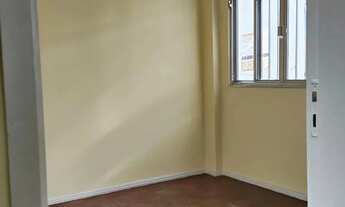 Imagem 4: BNH Mosela com 3 quartos e com vaga marcada e coberta - Mosela - Petrópolis - RJ