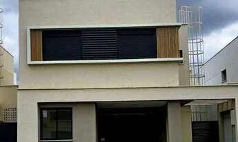 Imagem 4: Sobrado para aluguel possui 159 metros quadrados com 3 quartos