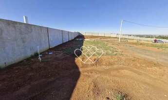 Imagem: Terreno Amplo à Venda no Condomínio Mirá