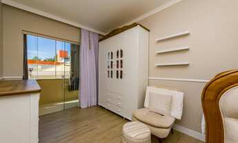 Imagem 4: Sobrado Finamente Acabado à Venda no Bairro Fazenda em Itajaí - SC