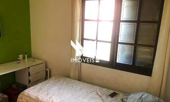 Imagem 5: Casa espaçosa com 3 dormitorios