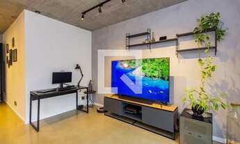 Imagem 2: Apartamento para Aluguel - Petrópolis, 2 Quartos, 70 m2