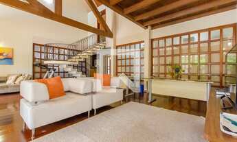 Imagem 3: Casa para Aluguel - Córrego Grande, 5 Quartos, 465 m2