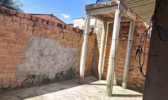 Imagem 6: Alugo-se um casa ?