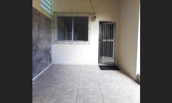 Imagem 2: Casa com 3 quartos e quintal com chuveirão no Salim