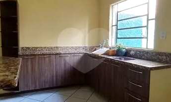 Imagem 6: Sobrado de 06 dormitórios com 03 vagas de garagem no bairro Santana