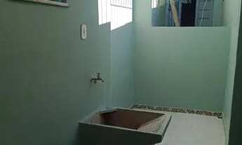 Imagem 4: ALUGO APARTAMENTO TIPO CASA 2 QUARTOS+ GARAGEM EM RAMOS-RJ