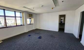 Imagem 4: CONJUNTO DE SALAS COM 210M2