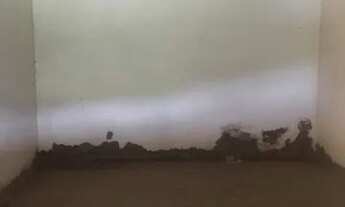 Imagem 2: Construção com varanda, em terreno de 2800m2 com piscina Aluminio SP