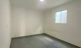 Imagem 2: Casa no Parque 10 com 03 quartos em Excelente Localização